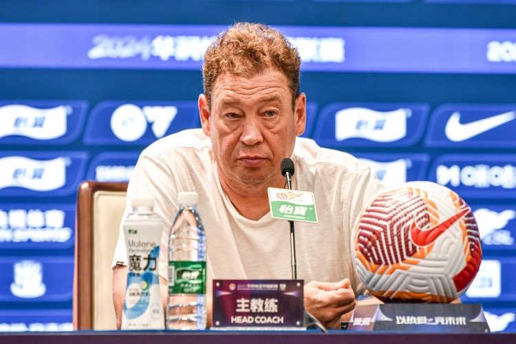 媒體人：申花和冠軍之間差的不是實力而是決心，總覺得可拿可不拿