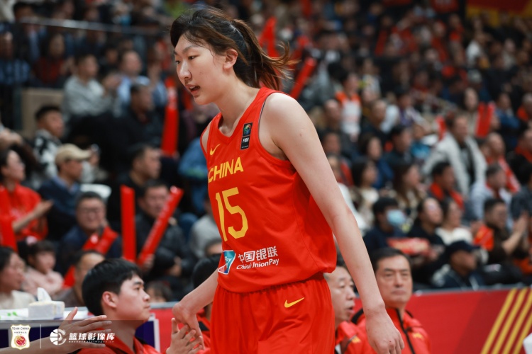 外線(xiàn)啞火！日本女籃三分34投僅9中&命中率26.5% 上一場(chǎng)36中15