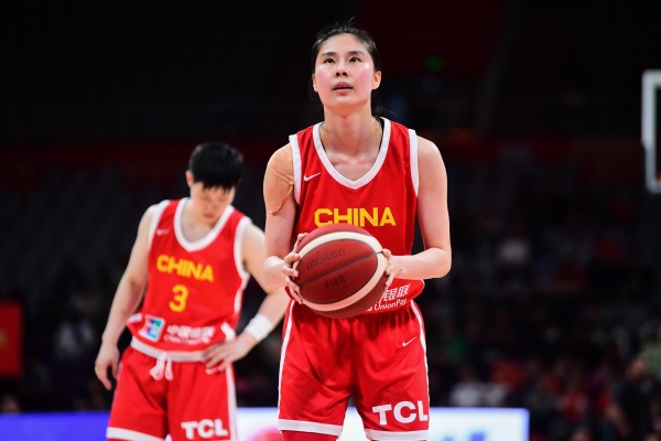 錯(cuò)誤不能再犯！中國(guó)女籃上一場(chǎng)罰球僅25中12 本場(chǎng)11罰全中??！