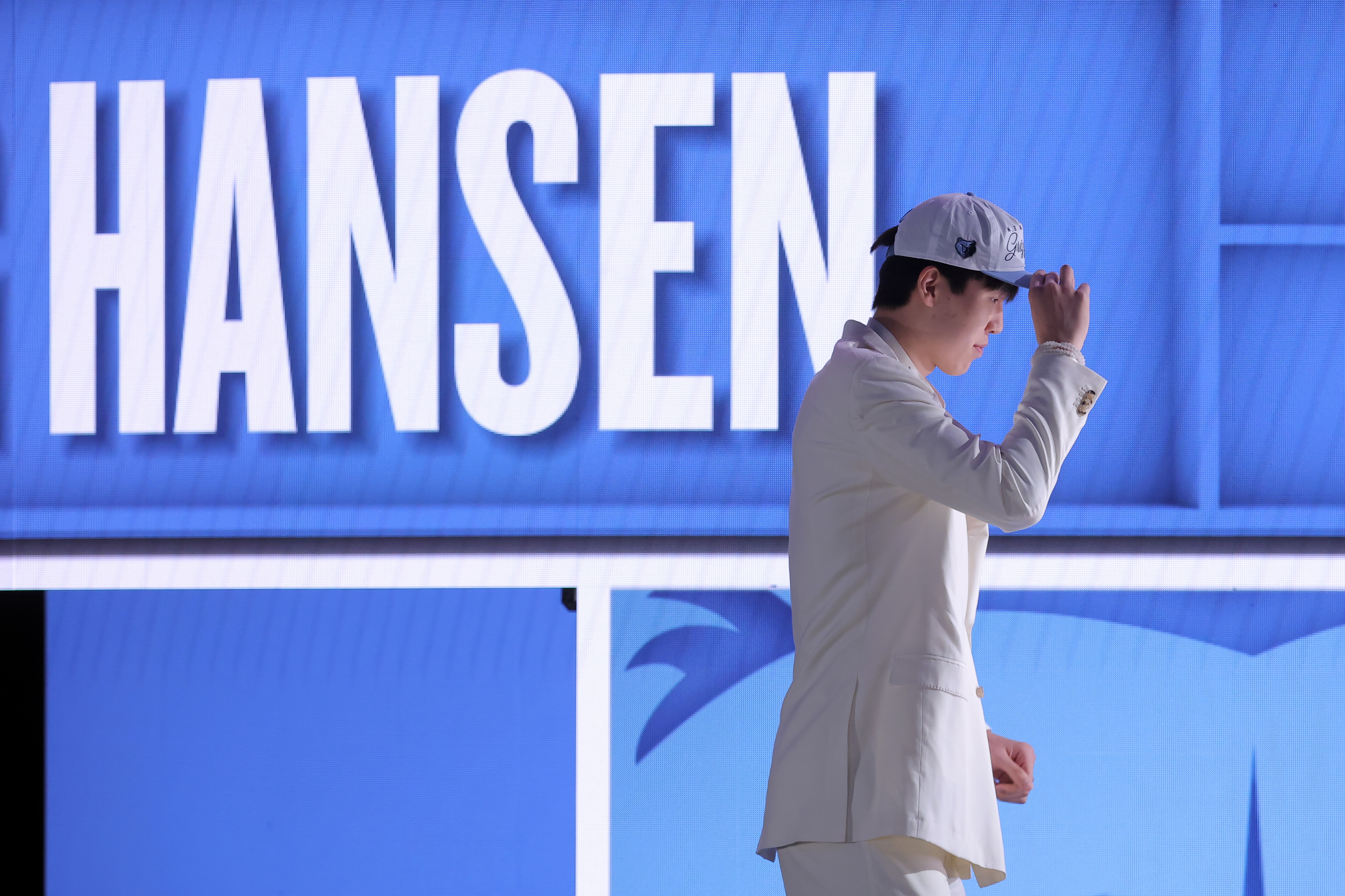 楊瀚森發(fā)博：我的征程才剛剛開始 你好NBA 我叫Hansen Yang