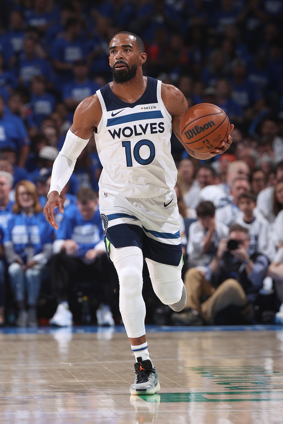 07年4號秀！奧登談康利仍在打NBA：我為他自豪 他的表現(xiàn)令人欽佩