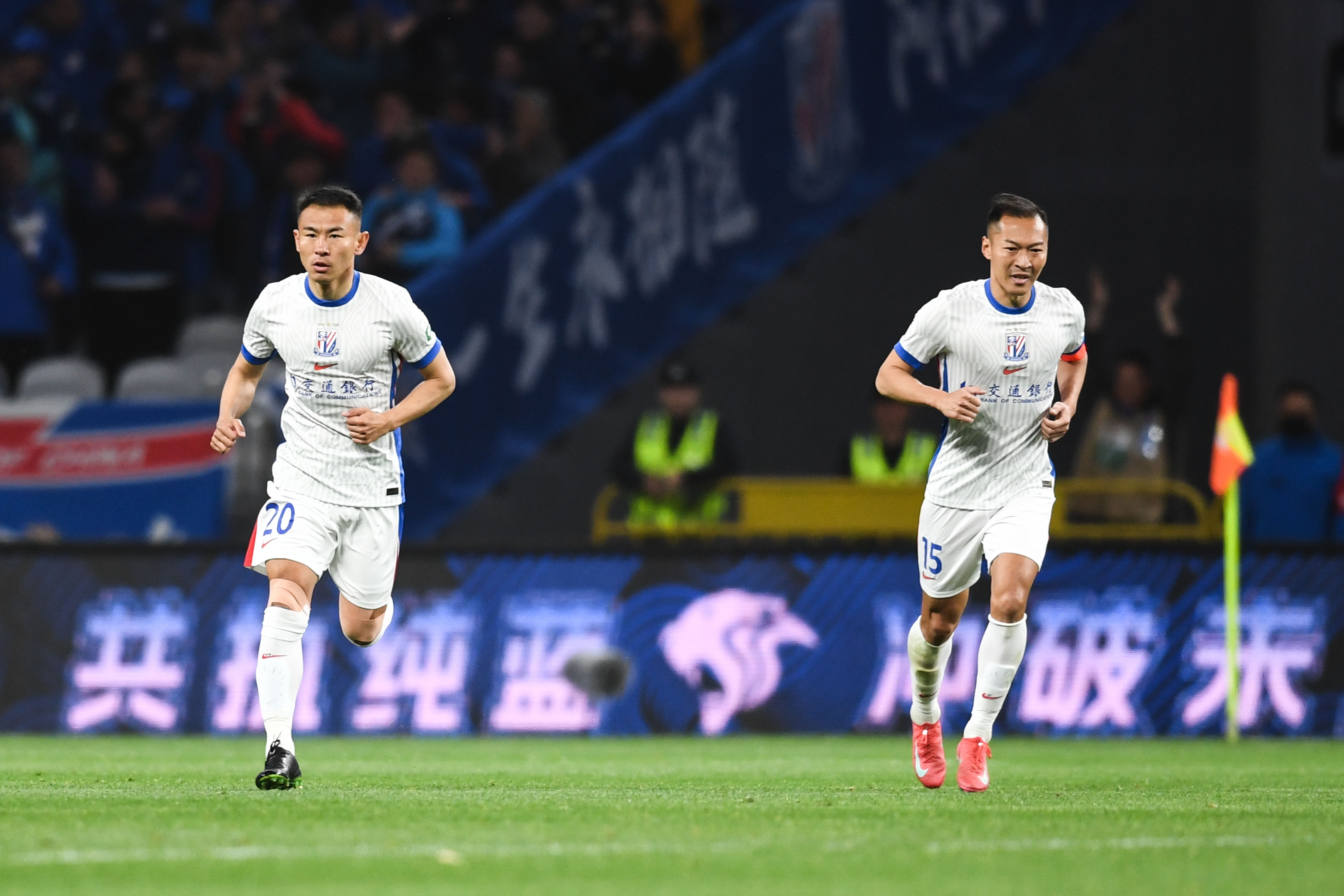 媒體人：申花“二老”吳曦、于漢超的狀態(tài)比國家隊很多人要好