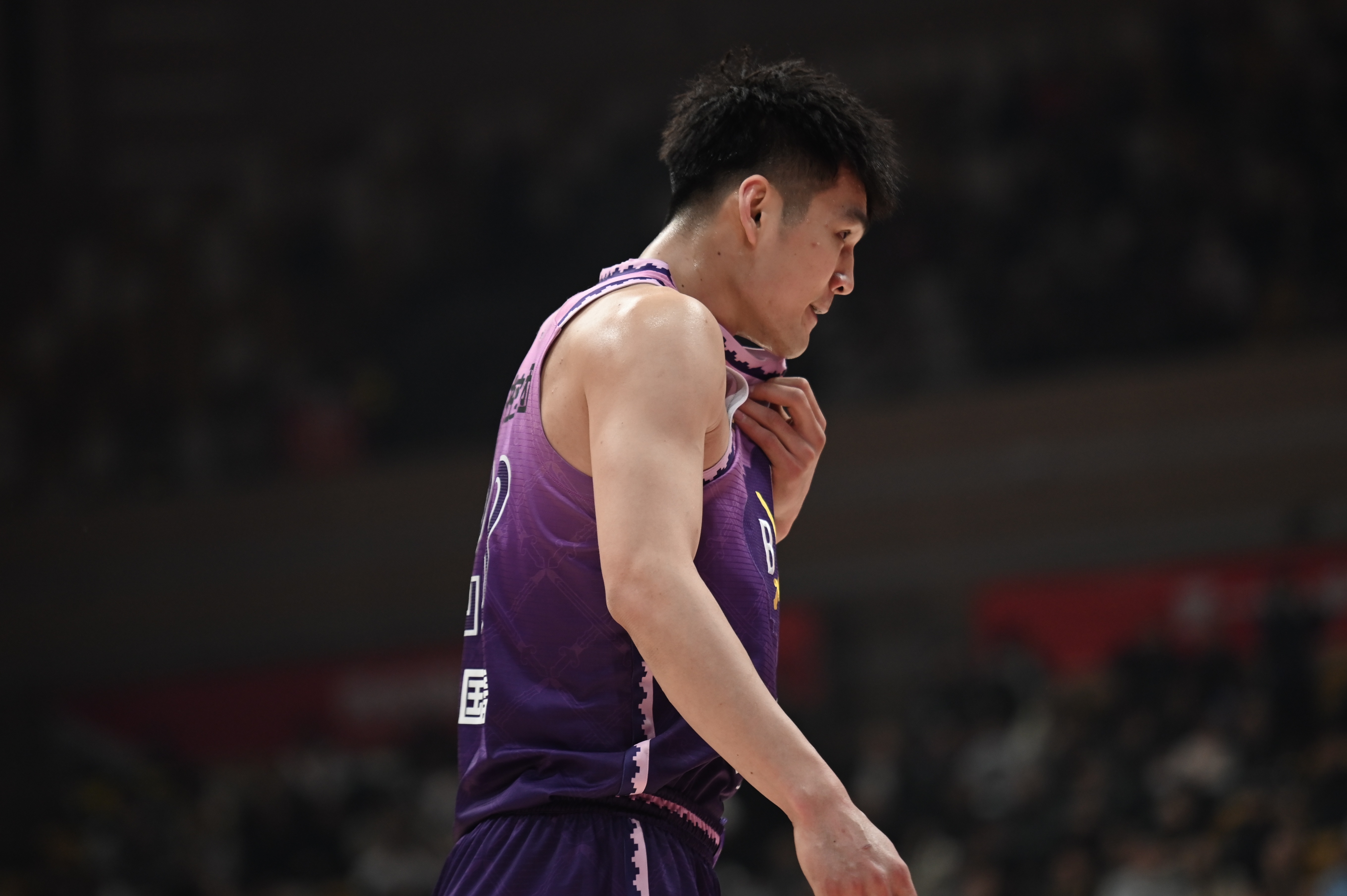 媒體人：北控預(yù)計(jì)會(huì)匹配陳國豪報(bào)價(jià) 不過不排除球隊(duì)進(jìn)行后續(xù)操作