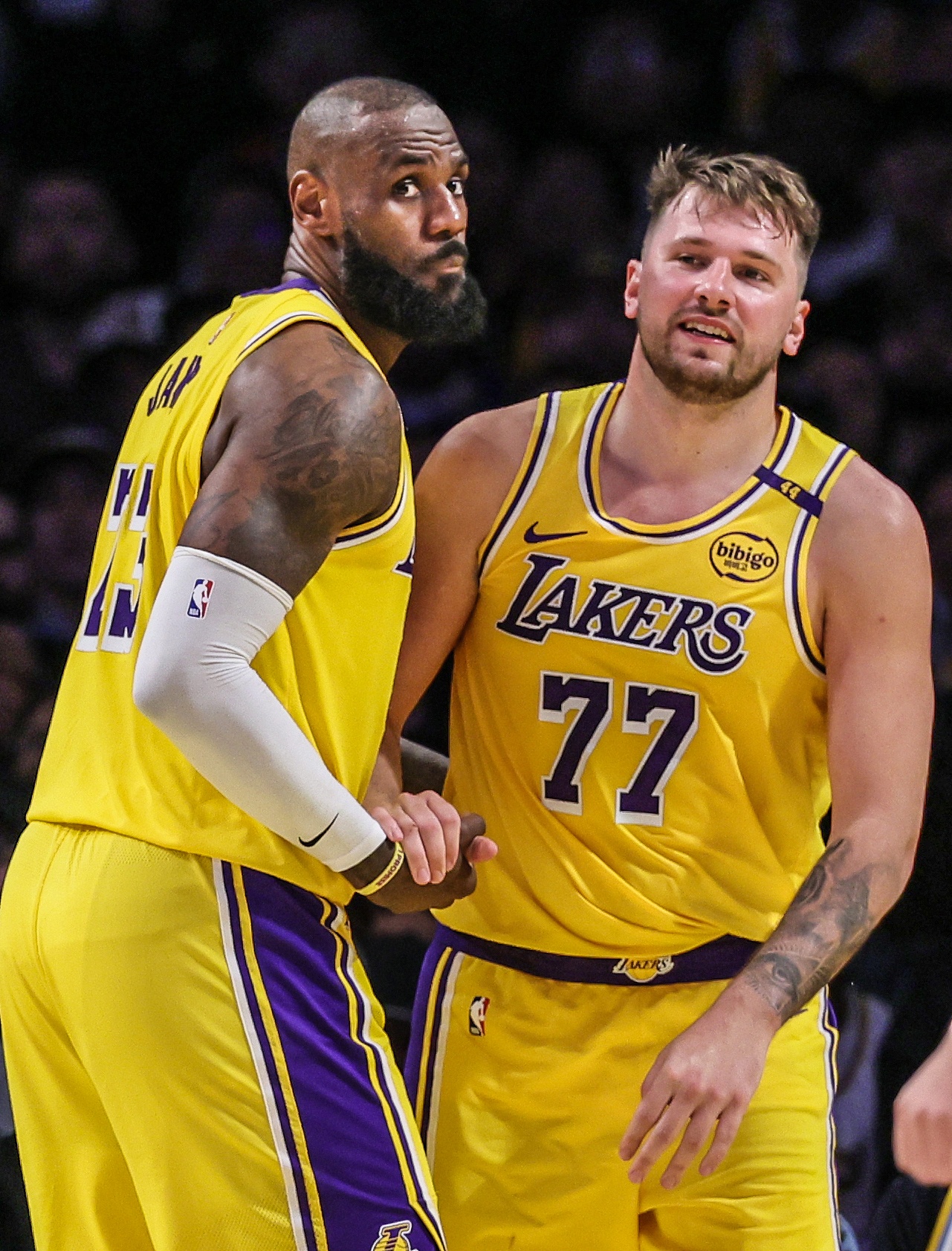 NBA高管：湖人有望打入分區(qū)決賽 他們引入艾頓和斯瑪特后變強(qiáng)了