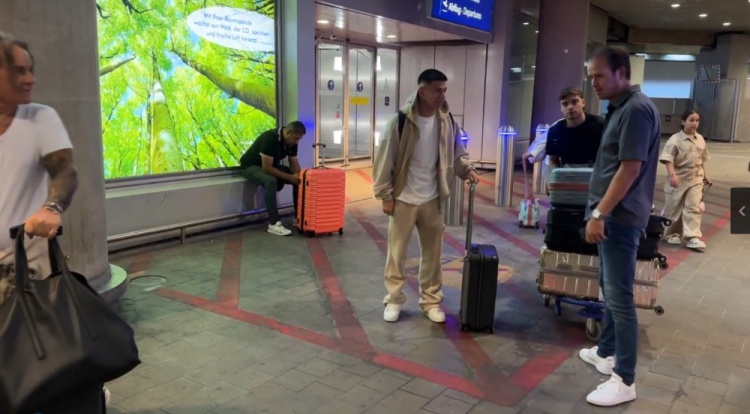 德天空：埃切維里已抵達杜塞爾多夫，周三接受勒沃庫森體檢