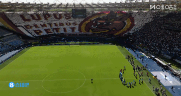 這就是羅馬德比！拉齊奧、羅馬雙方賽前均展出巨型TIFO