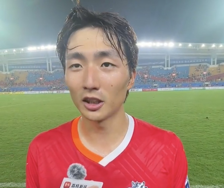 南通隊(duì)10勝2平位列蘇超常規(guī)賽第一，隊(duì)長(zhǎng)：我們的目標(biāo)就是冠軍